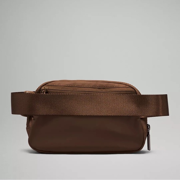 Lululemon belt bag Java - Picture 3 of 6